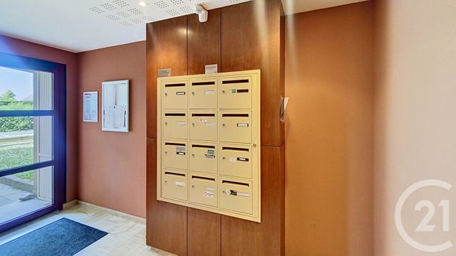 Appartement T3 à vendre - 3 pièces - 57.4 m2 - ST JOUAN DES GUERETS - 35 - BRETAGNE - Century 21 Saint-Servan