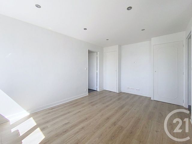 Appartement T3 à vendre - 3 pièces - 52.97 m2 - ST MALO - 35 - BRETAGNE - Century 21 Saint-Servan