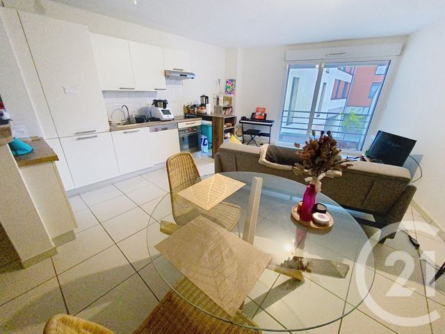 Appartement T2 à vendre - 2 pièces - 50.4 m2 - ST MALO - 35 - BRETAGNE - Century 21 Saint-Servan