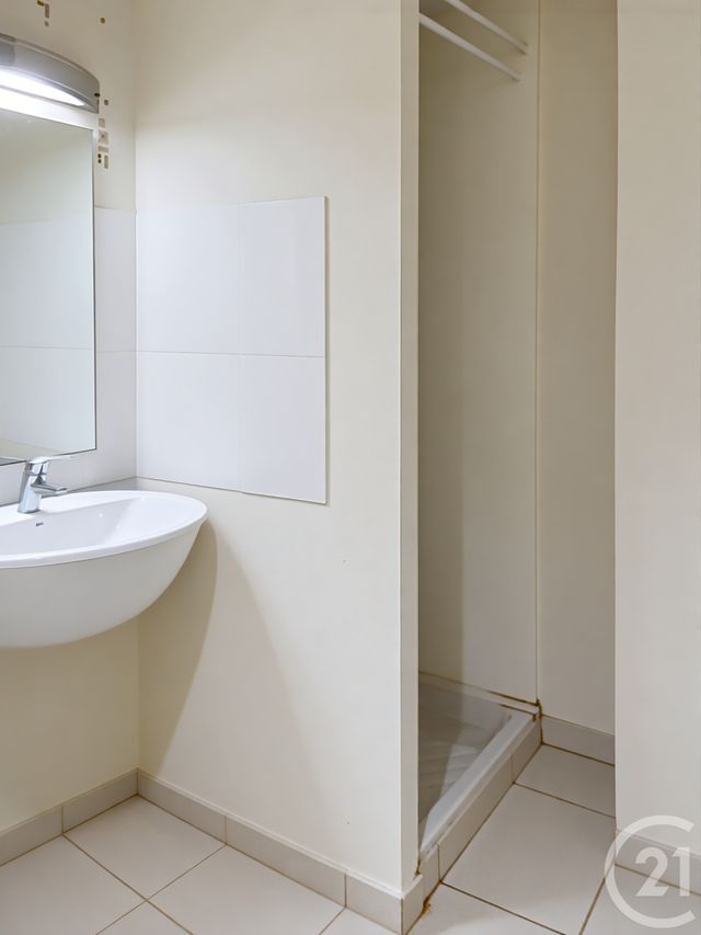 Appartement T2 à vendre - 2 pièces - 50.4 m2 - ST MALO - 35 - BRETAGNE - Century 21 Saint-Servan