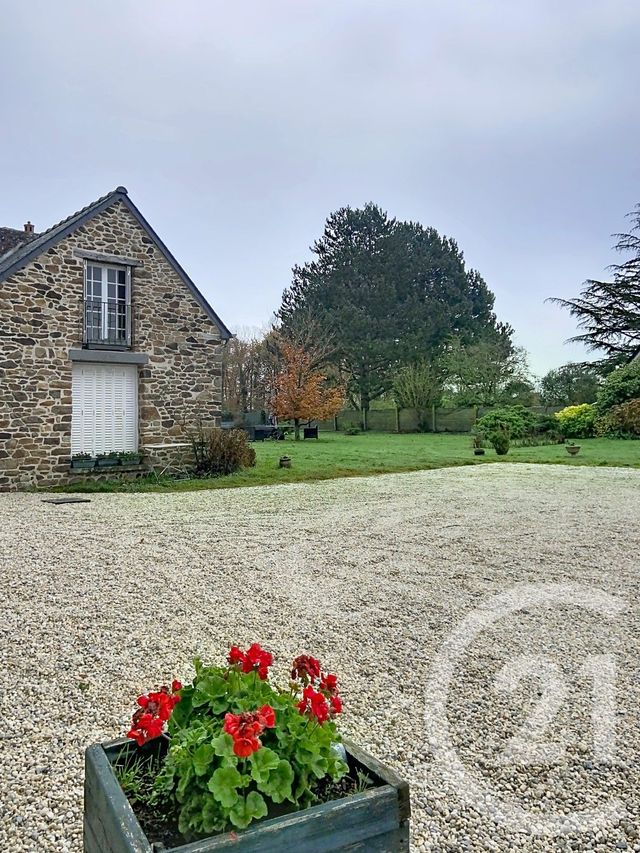 maison à vendre - 10 pièces - 388.48 m2 - ST PIERRE DE PLESGUEN - 35 - BRETAGNE - Century 21 Saint-Servan