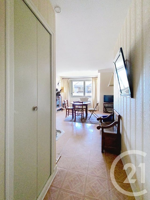 Appartement T2 à vendre - 2 pièces - 45.31 m2 - ST MALO - 35 - BRETAGNE - Century 21 Saint-Servan