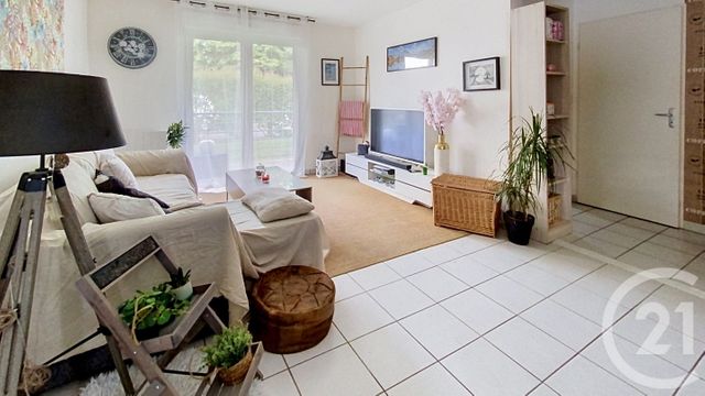 Appartement T2 à vendre - 2 pièces - 48.49 m2 - PLEURTUIT - 35 - BRETAGNE - Century 21 Saint-Servan